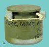 M 4 B1 mine fuze, 1a, US.jpg