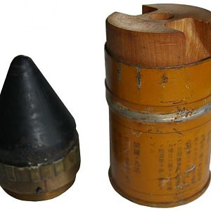 JAPANESE ARMY TYPE 2 COMBINATION POWDER TIME & IMPACT FUZE WITH PROTECTIVE CAP