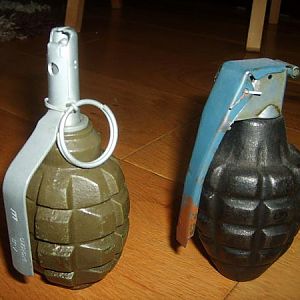 F1 GRENADE AND DODGY PINAPPLE GREN