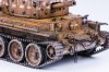 Tamiya 35232 Centaur C.S.Mk.IV British Cruiser Tank Mk.VIII - 1-35 Scale-19.jpg