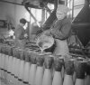 1024px-152_mm_shell_production_SA-Kuva_88285.jpg