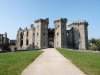 Raglan Castle 01.jpg