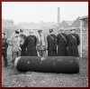 Eine entschärfte deutsche 1000kg Luftmine in Glasgow am 18. März 1941.jpeg
