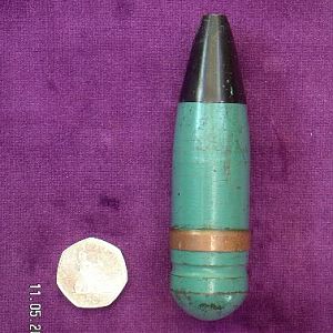 30 mm Practice-later version with the Aluminium "Dumbell" core.
This one has the wrong &q