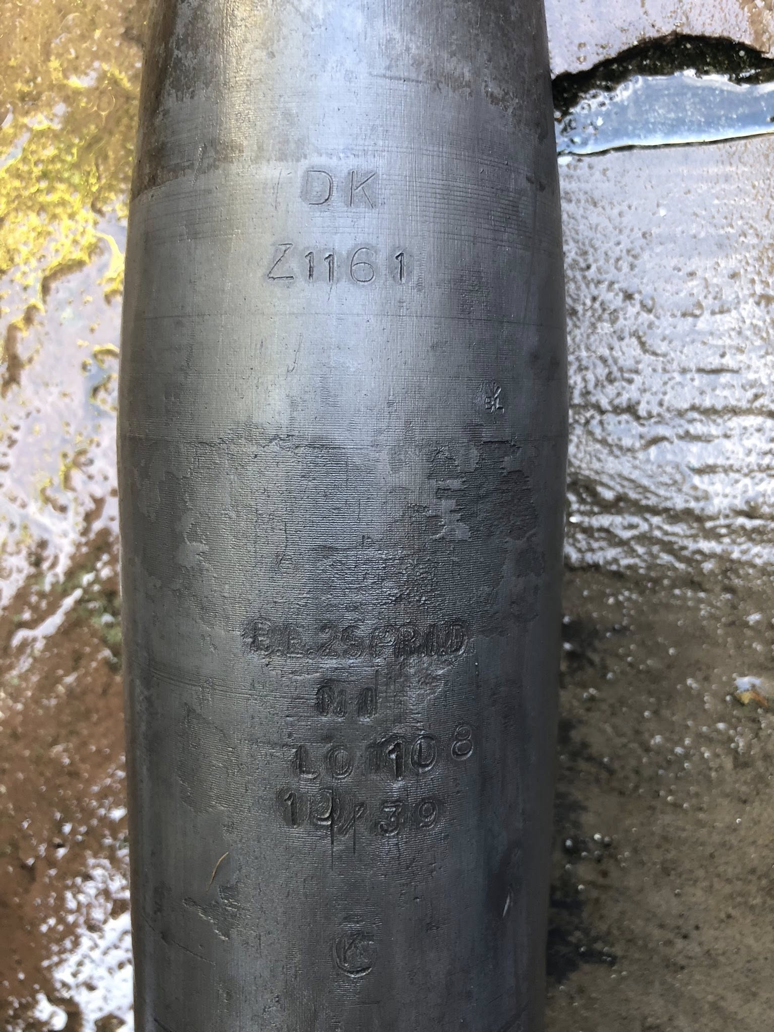 25 Pdr BES Mk 1D casing 330 mm.jpg