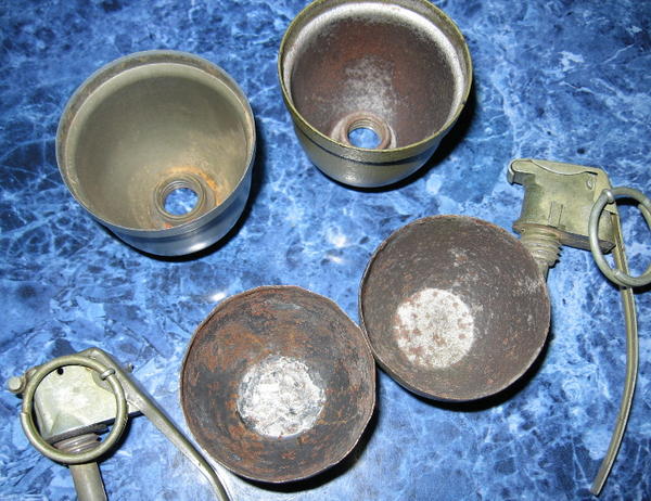 Here are my Mk 1 grenades taken apart, The fuses are not correct but I don't mind that